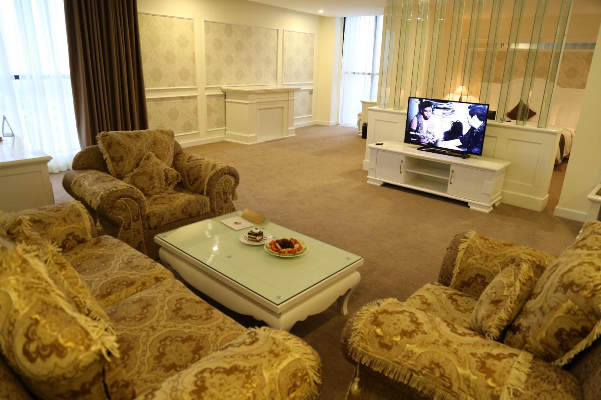 Muong Thanh Grand Quang Tri Hotel Стая снимка